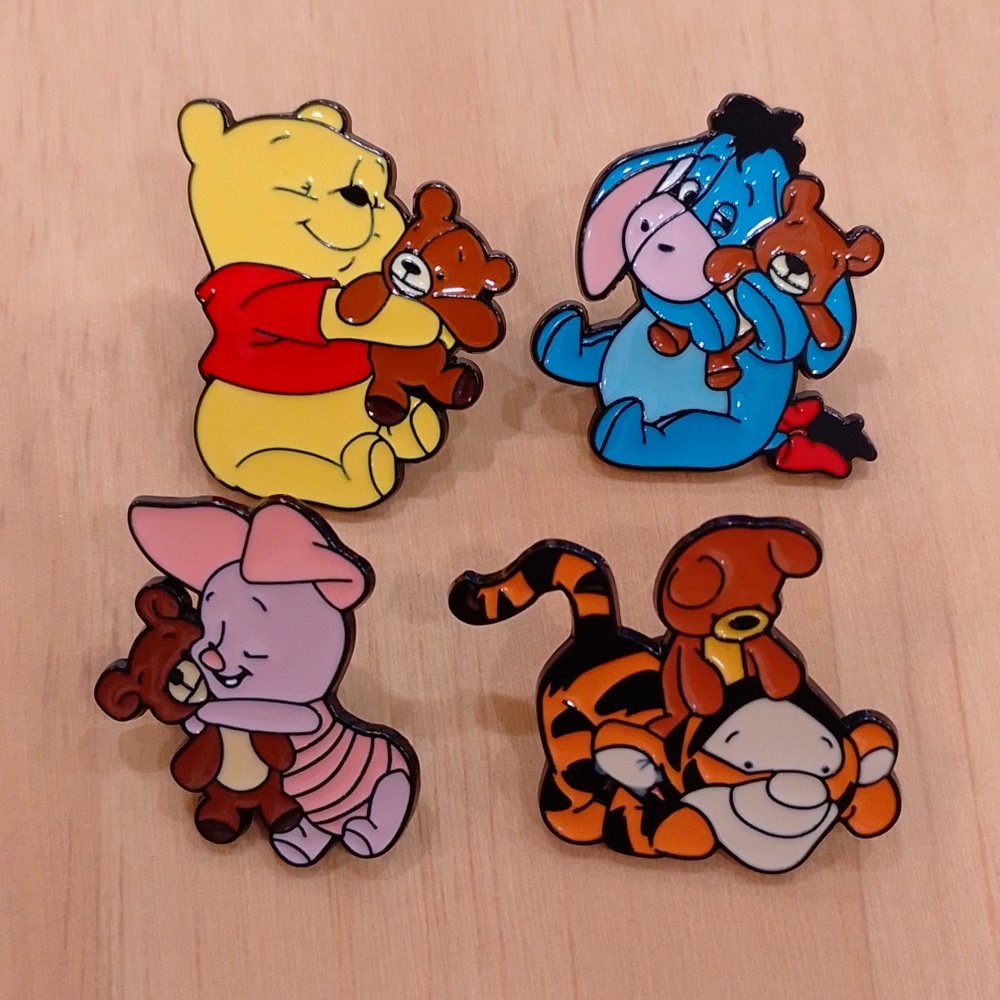 🆕 Winnie The Pooh Tigger Eeyore Piglet Enamel Pin Brooch Set